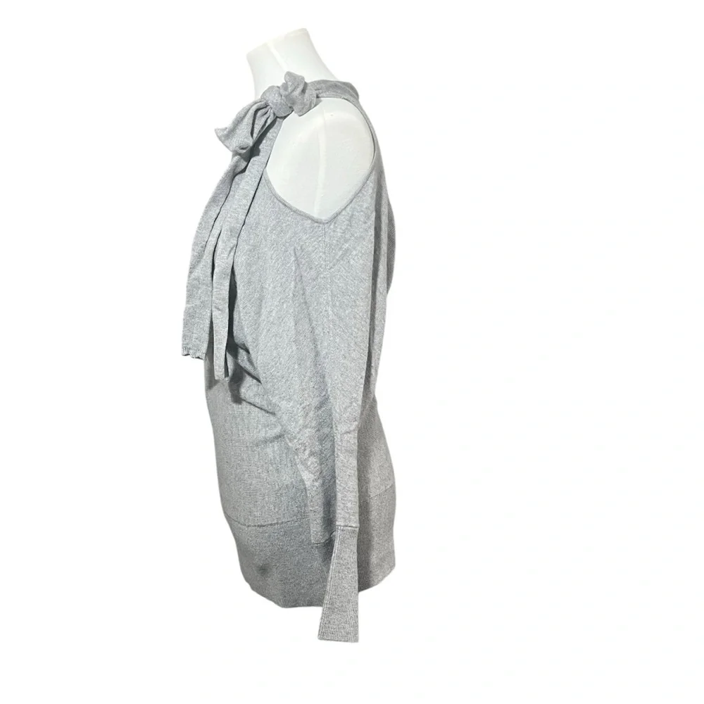 Club Monaco Cashmere/Wool blend Gray Sweater with Bow Detail Size Small